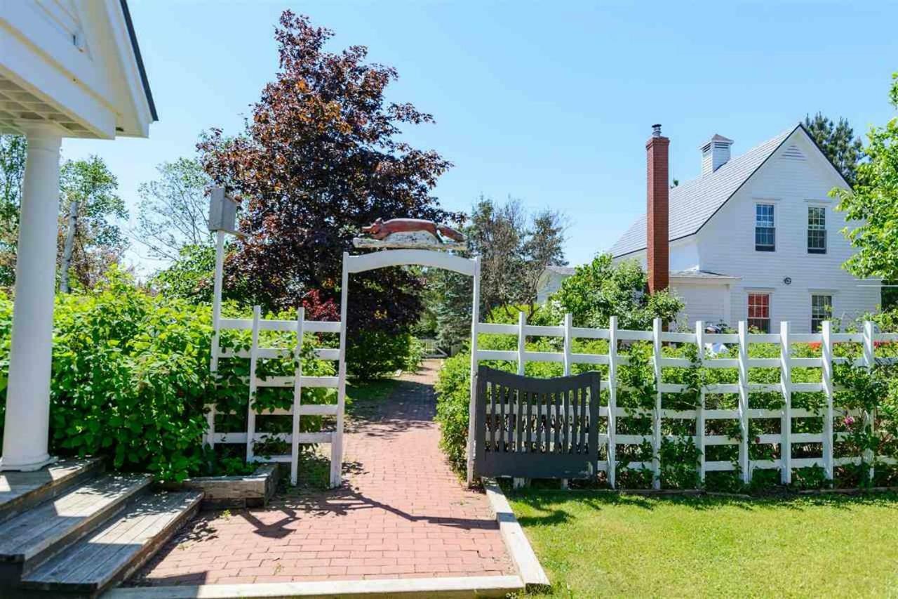 Fox Point Inn Parrsboro Ngoại thất bức ảnh